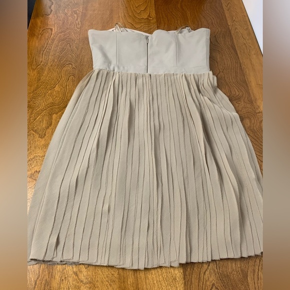 NWT BCBG Dress Angel Strapless Beige Size 8 Ruffled Skirt Sweetheart Neckline - Picture 12 of 12